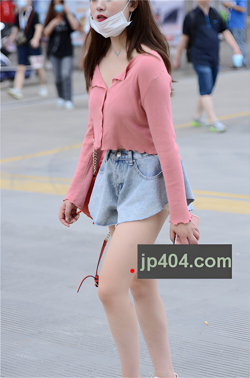 粉衣小姐姐(18P)[107M/JPG]