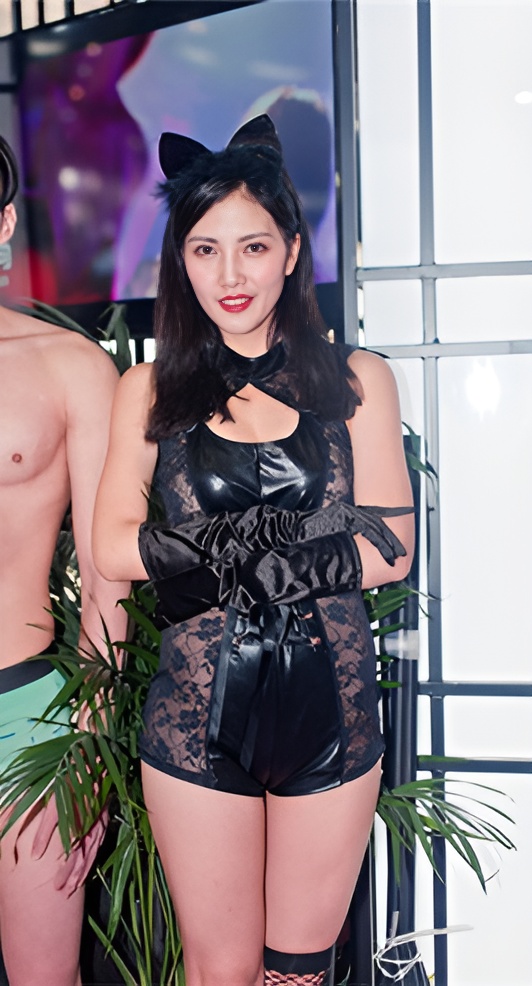 猫耳朵小姐姐(43P)[368M/JPG]