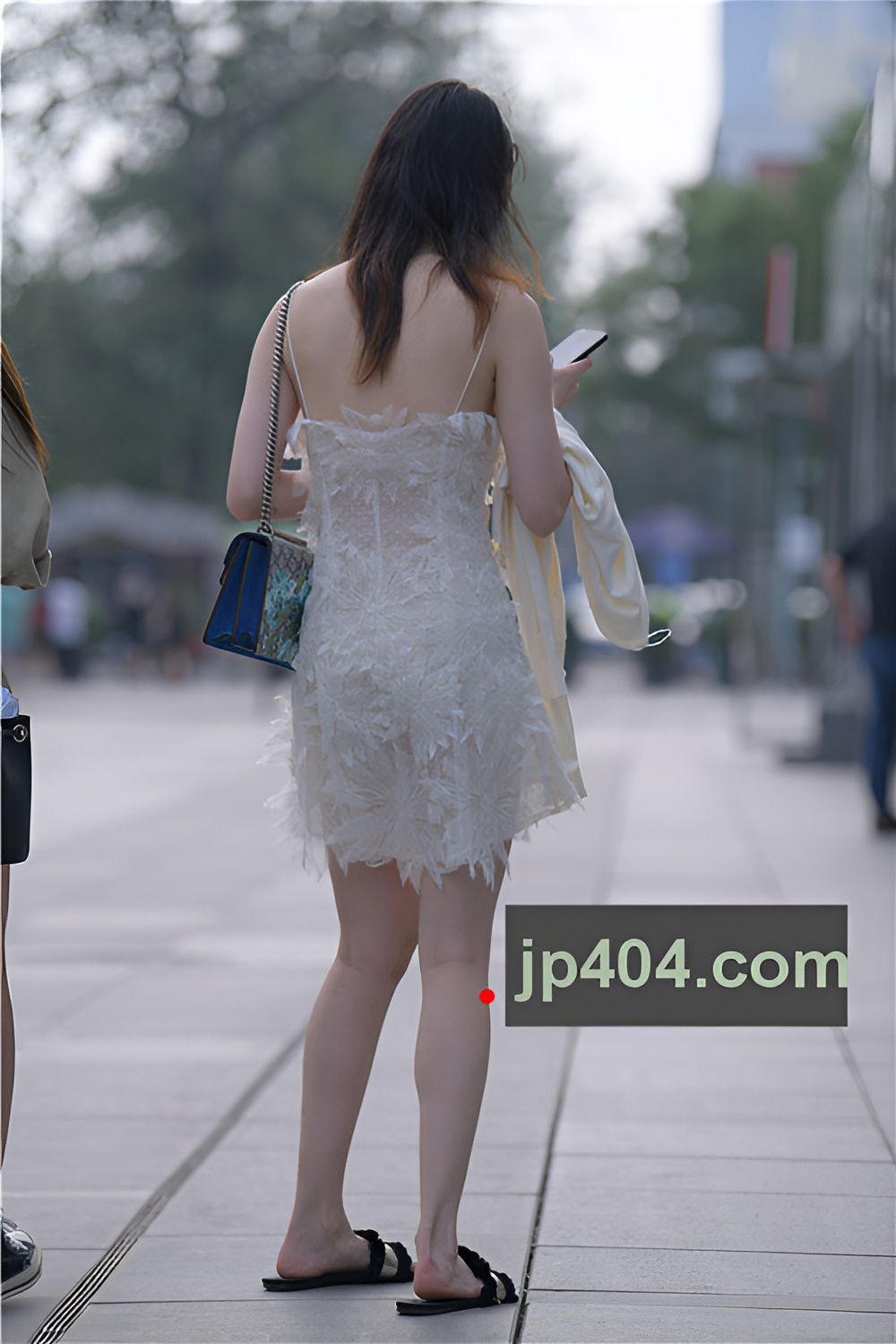 漂亮的白裙妹子(286P)[7.11G/JPG]