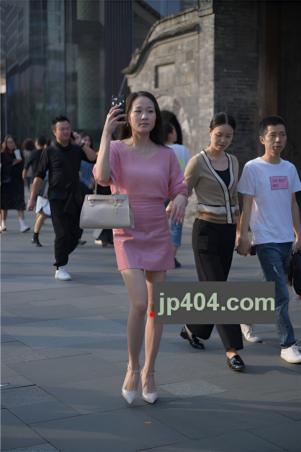 粉色皮裙小姐姐(35P)[454M/JPG]