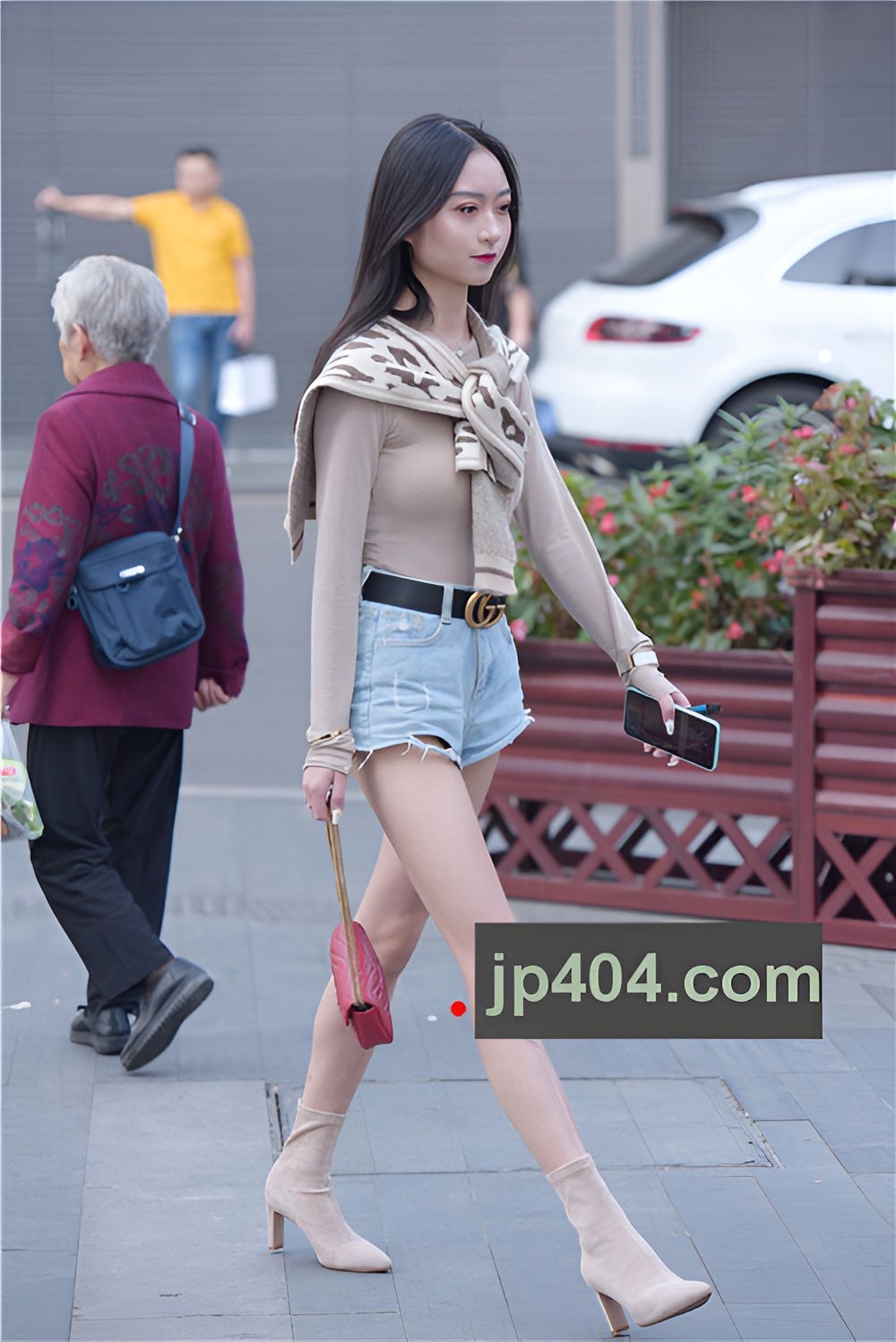 长腿热裤小姐姐(92P)[1.73G/JPG]