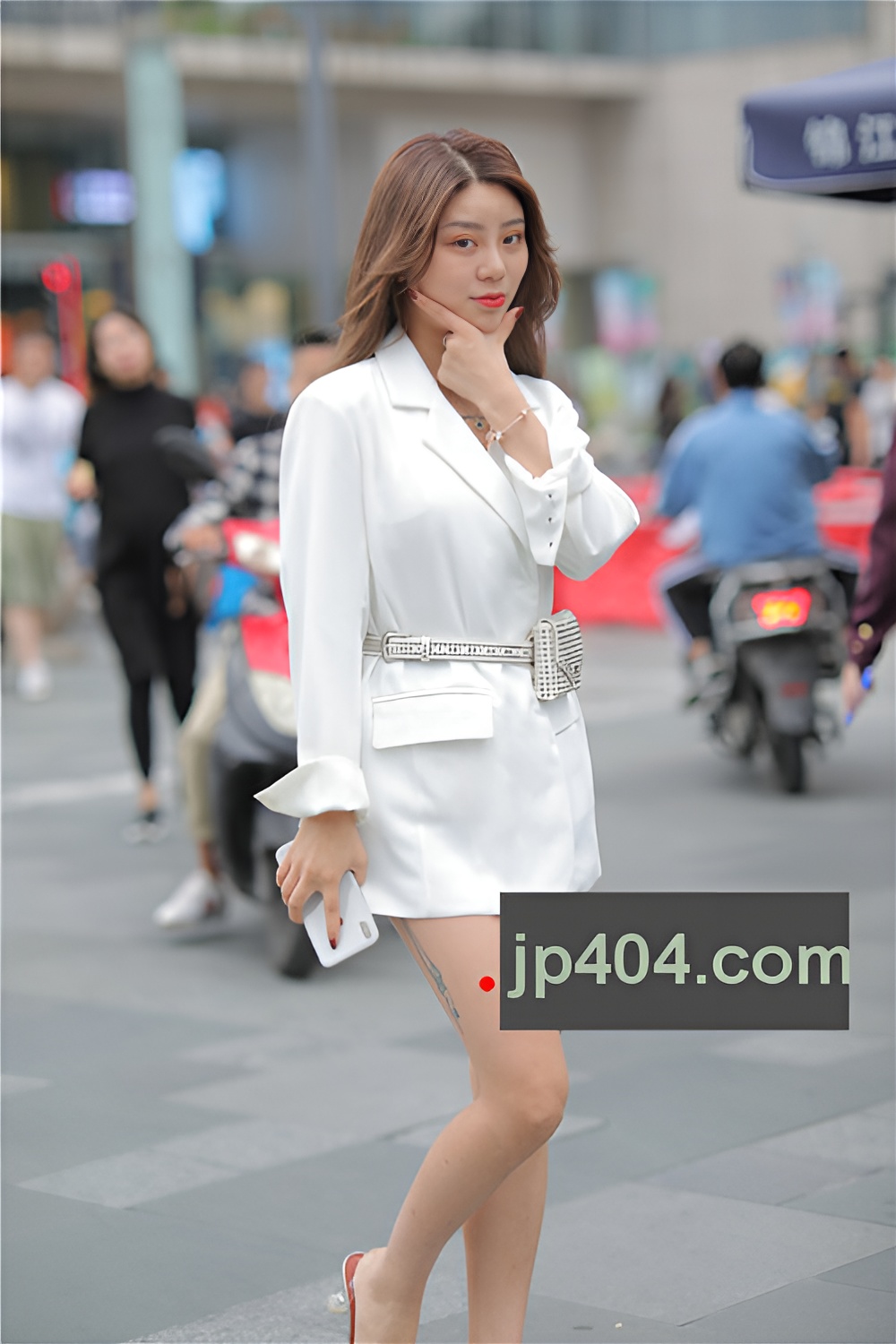 漂亮的美腿美女【套图+视频】