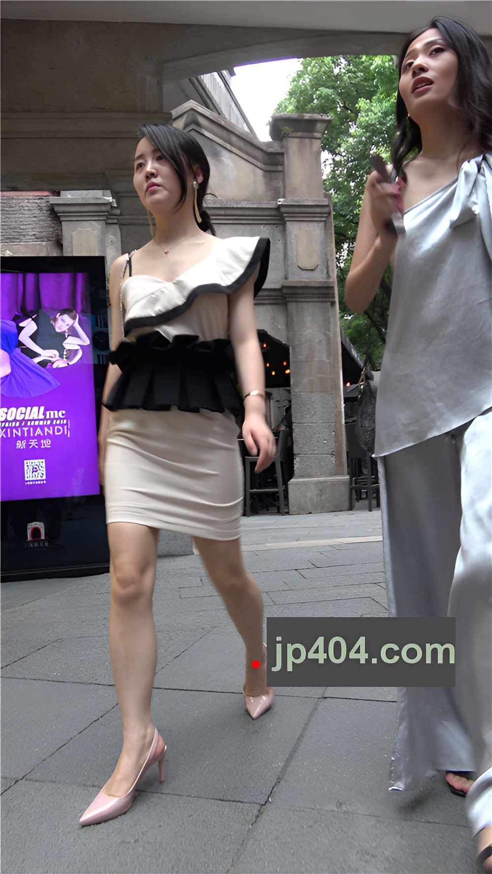 包臀裙妹子[1.66G/MP4]