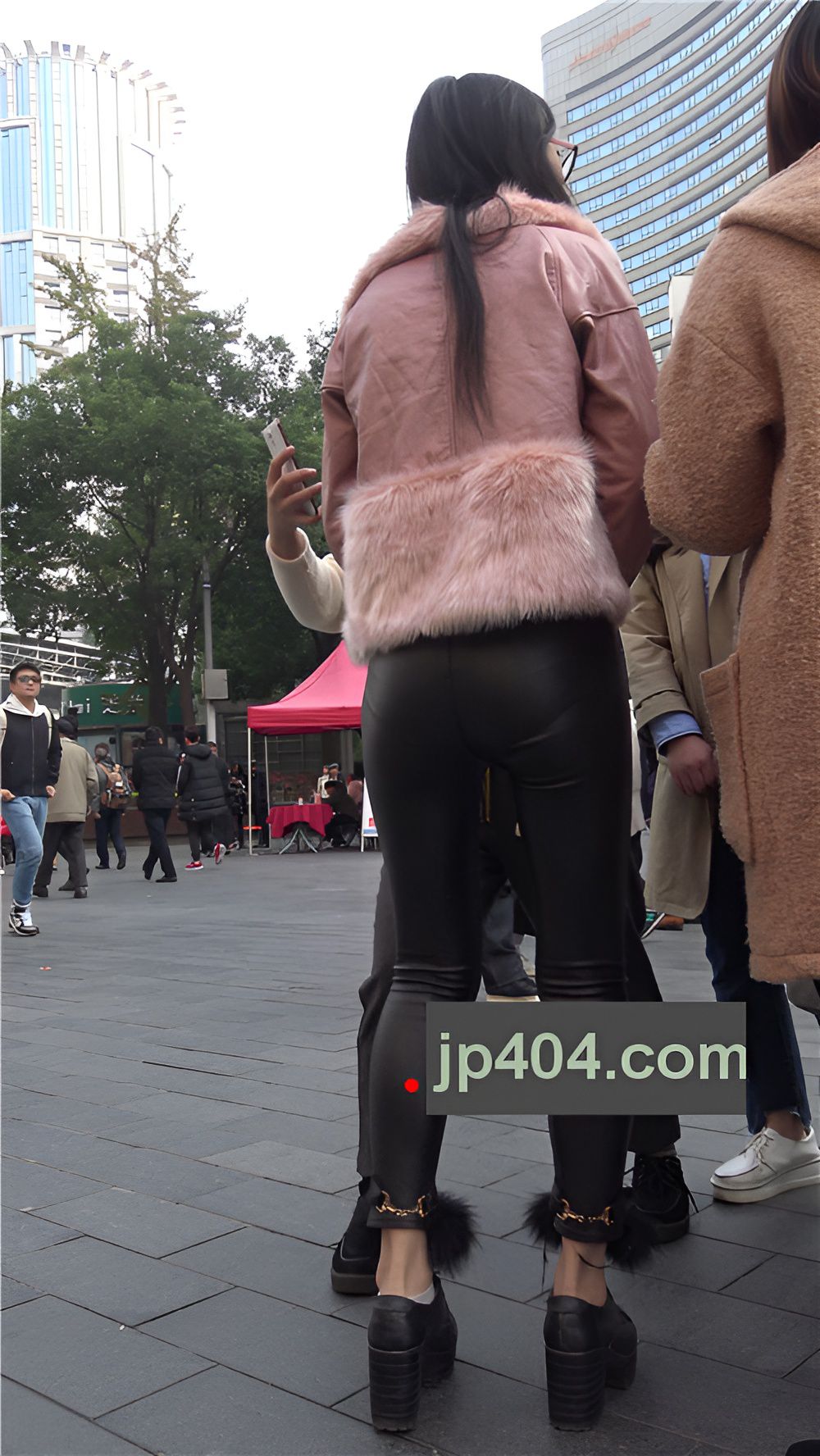 皮裤妹子[2.61G/MP4]