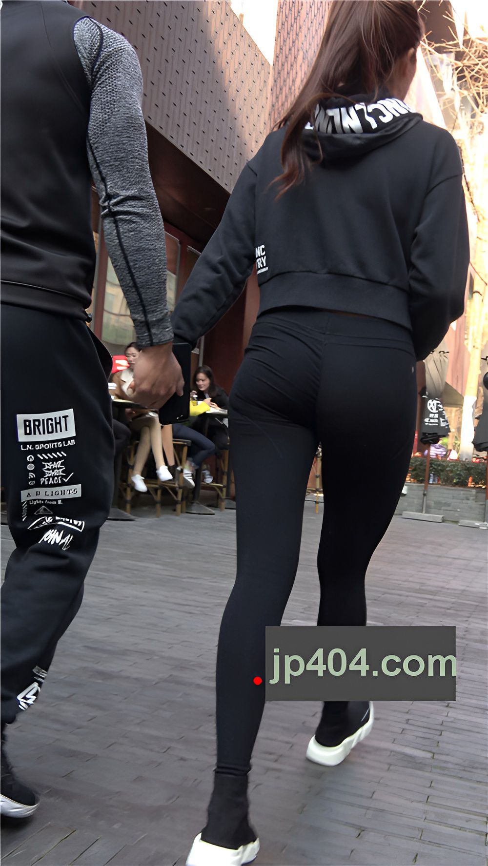 黑色紧身裤健身美女[1.7G/MP4]