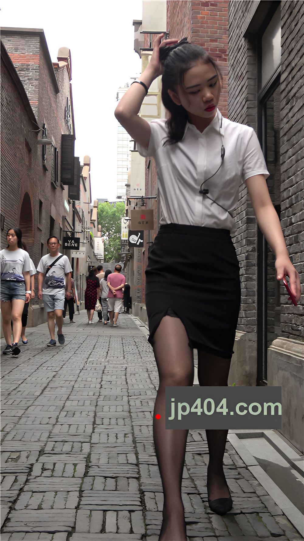 两个包臀裙黑丝妹子[1.66G/MP4]