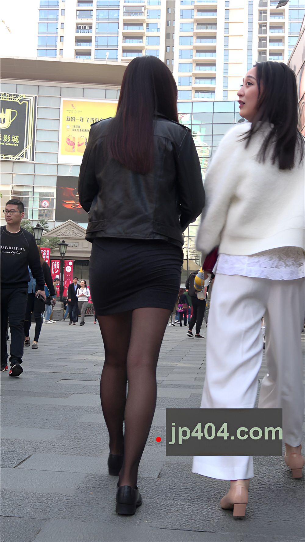 黑丝包臀裙小姐姐[2.56G/MP4]